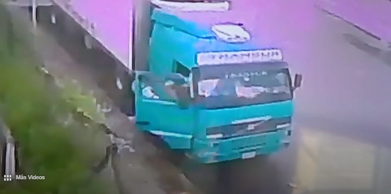 Horror en La Matanza: golpeó a su pareja, la atropelló con un camión y la mató