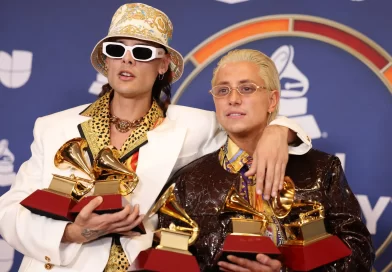 El emotivo discurso de Paco Amoroso junto a Ca7riel en los Latin Grammy