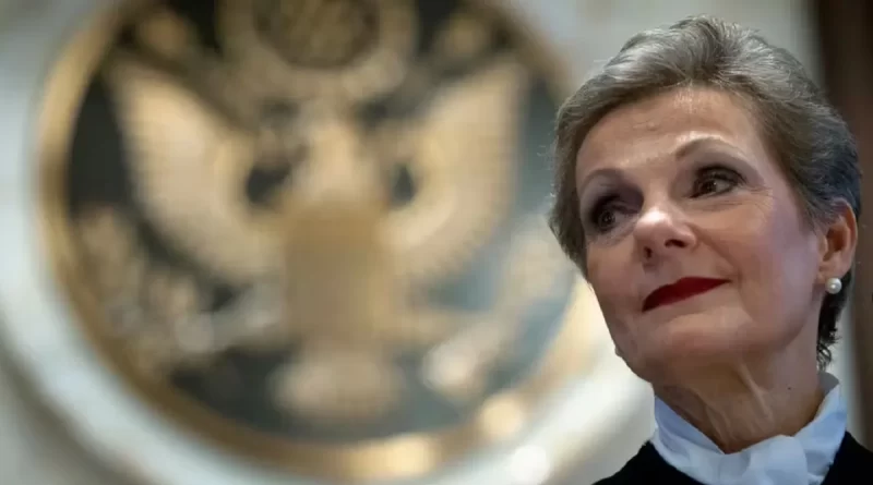 Ordenan a la Argentina entregar el 51% de las acciones de YPF